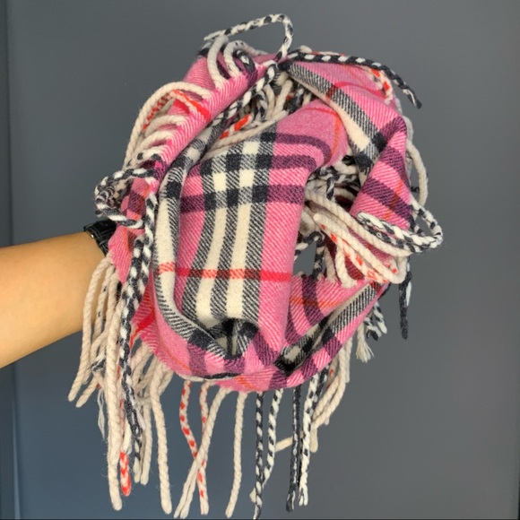π§« Pink Burberry Classic Scarf π§«